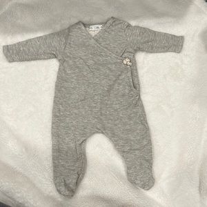 Zara grey outfit or pajama. 1-3month.